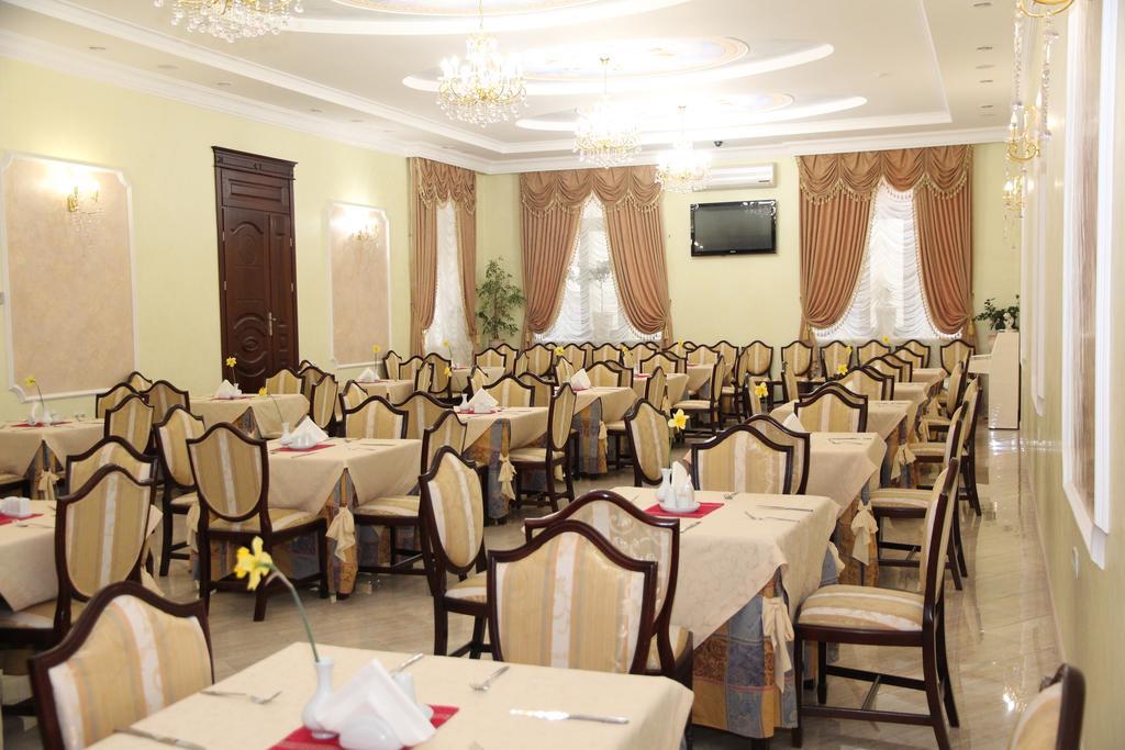 Kleopatra Vip Hotel Kamjanets-Podilskyi Eksteriør billede