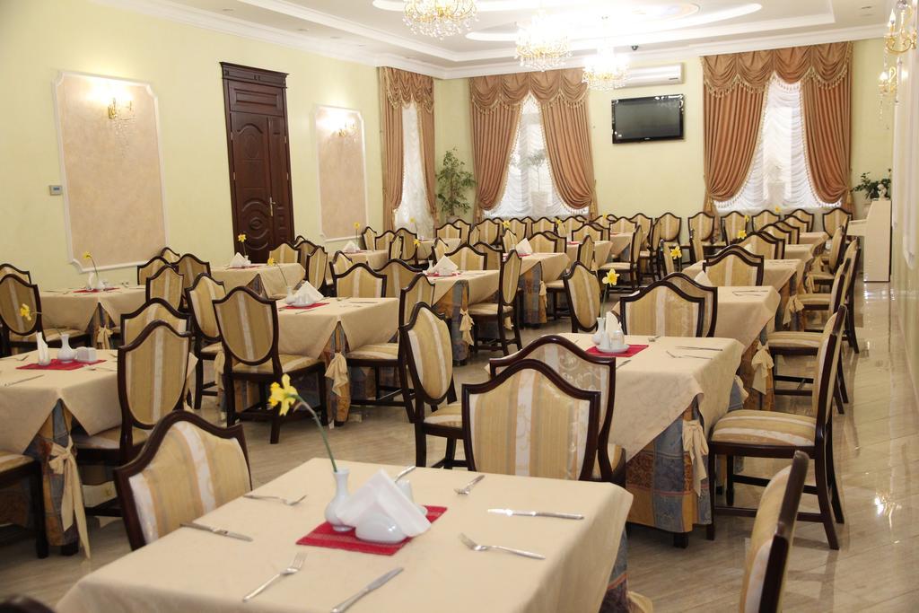 Kleopatra Vip Hotel Kamjanets-Podilskyi Eksteriør billede